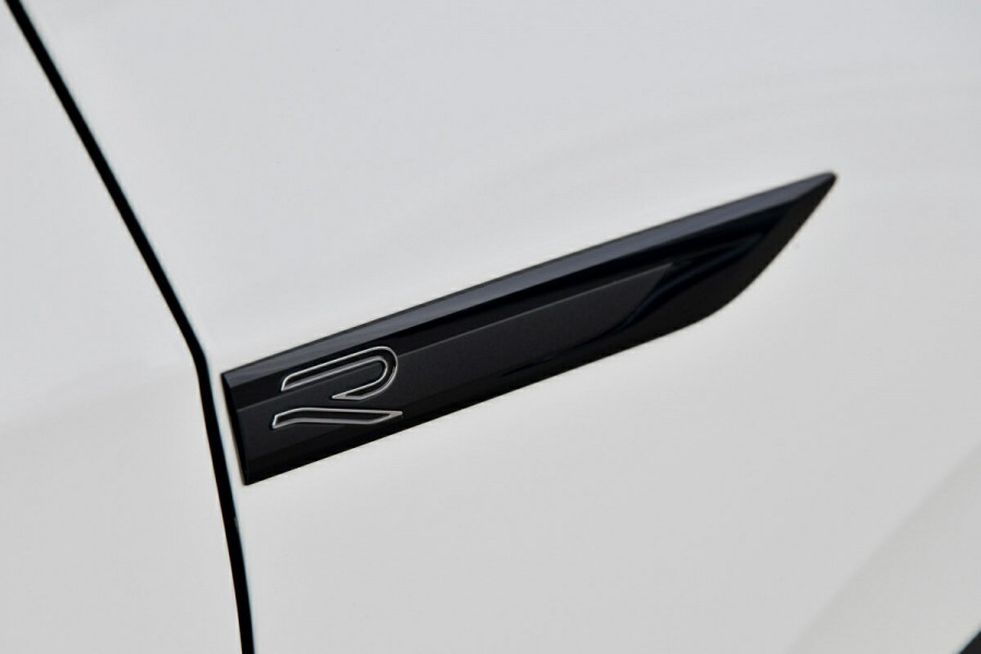 2024 Volkswagen Golf 8 110TSI R-Line Hatch Image 30