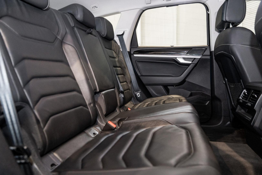 2019 Volkswagen Touareg CR 190TDI Launch Edition SUV Image 12