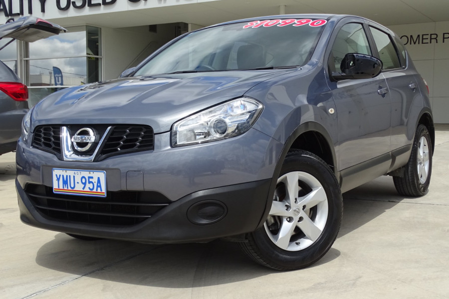 2010 nissan dualis st