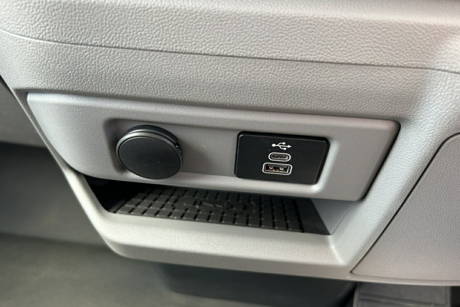 2023 MY23.75 Ford Transit Custom AV Trend SWB Van Image 21