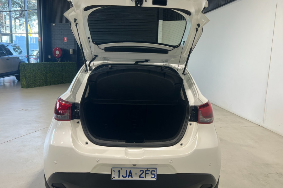 2016 Mazda 2 DJ Series Maxx Hatch Image 8