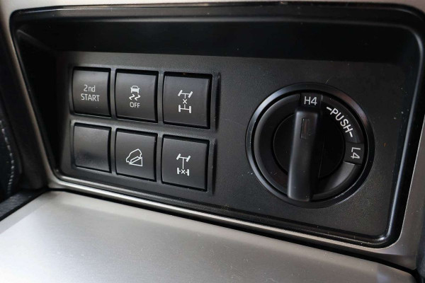 2022 Toyota LandCruiser Prado GDJ150R VX SUV Image 16