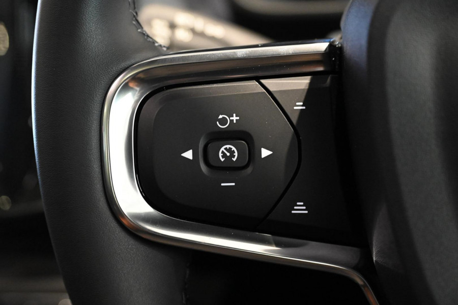 2023 MY24 Volvo C40  Recharge Twin SUV Image 15