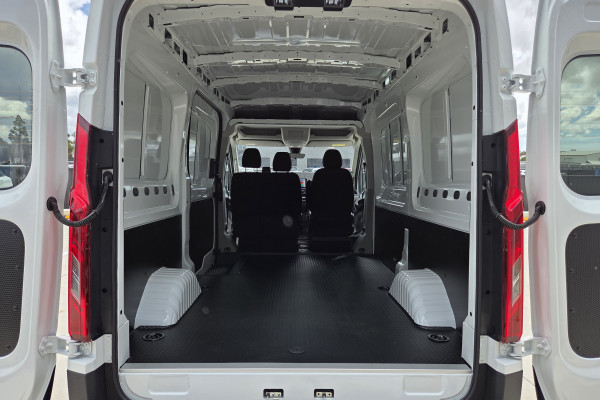 2026 MY24 LDV Deliver 9 Mid Roof MWB Van Image 18