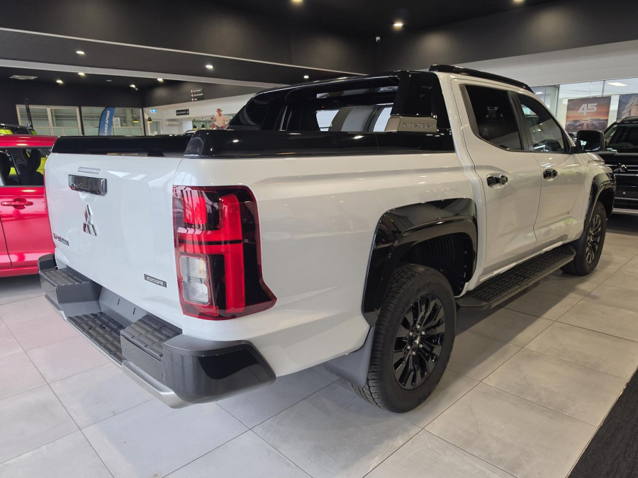 2026 Mitsubishi Triton MV GSR Ute Image 4