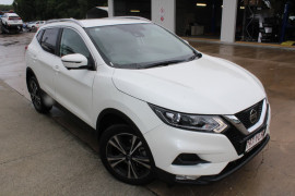 Nissan QASHQAI 2 J1
