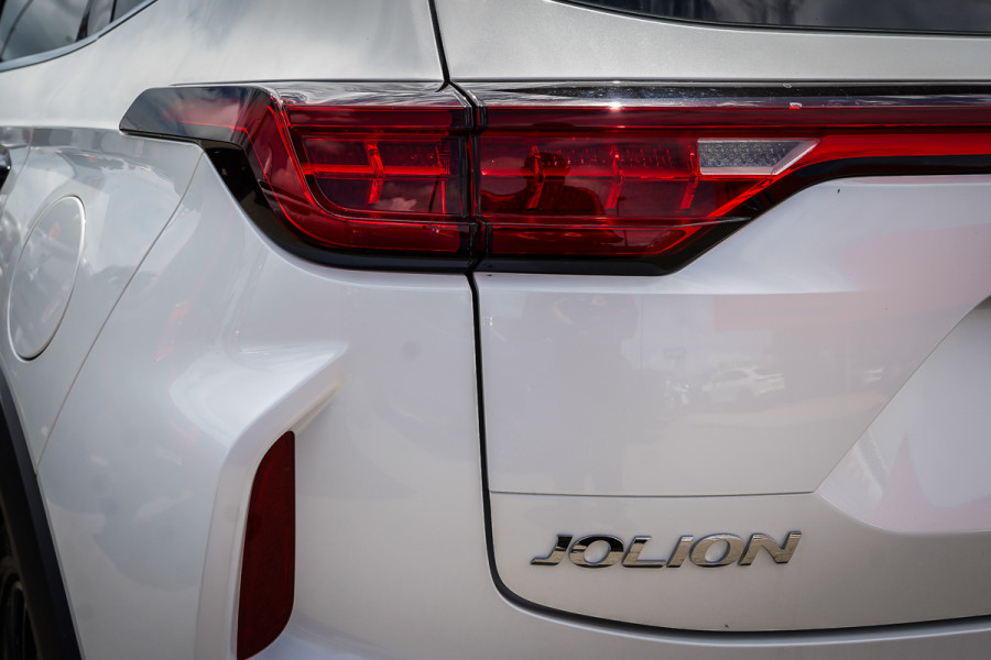 2024 GWM Jolion Pro ICE Ultra Auto Petrol 4x2 SUV Image 8
