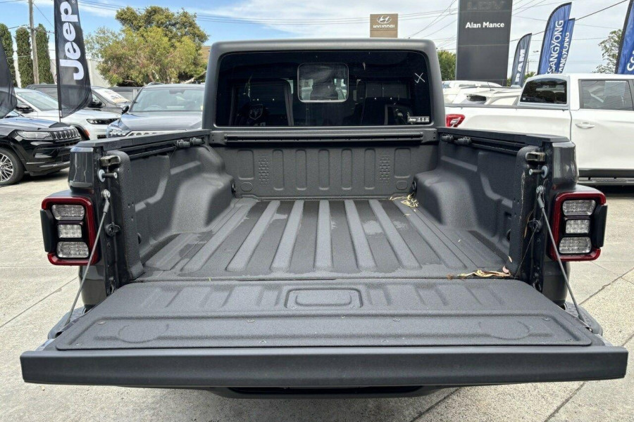 2023 Jeep Gladiator JT Night Eagle Pickup Image 7