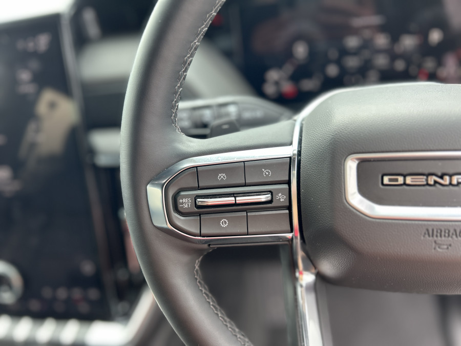 2025 Holden Yukon Denali Wagon Image 12