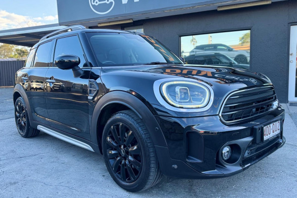 2021 MINI Countryman F60 LCI C Classic SUV Image 3