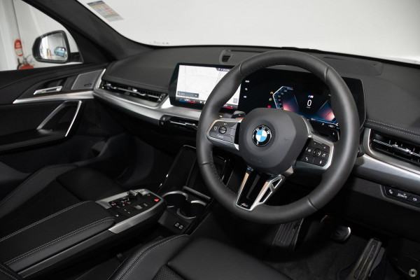 2026 BMW X1 U11 xDrive20i M Sport SUV image 6