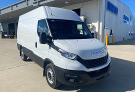 2022 Iveco Daily 35S14 Vans