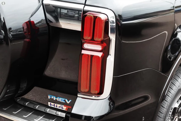 2026 GWM Tank 500 P03 Ultra Hi4-T PHEV SUV Image 4