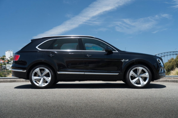 2018 Bentley Bentayga W12 SUV Image 3