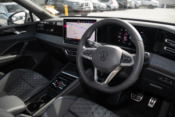 2026 Volkswagen Tiguan CT 150TSI R-Line SUV Image 6