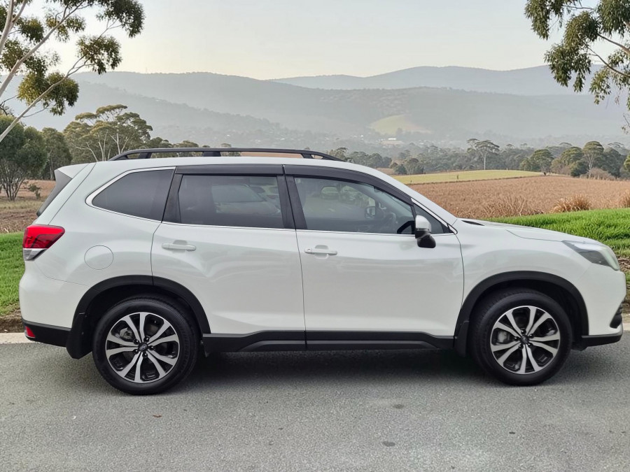 2023 Subaru Forester S5 2.5i Premium SUV Image 8