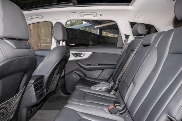 2020 Audi Q7 4M 45 TDI SUV image 9
