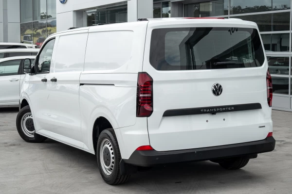 2025 Volkswagen Transporter NSN TDI 125kW Van Image 2