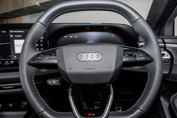 2025 Audi A5 B10  TFSI 200kW S line Wagon image 10