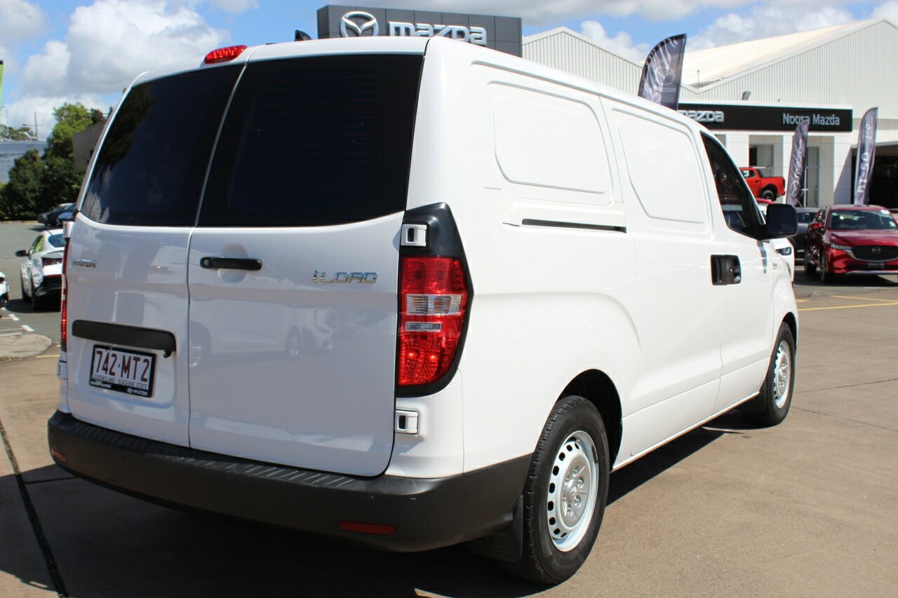 2019 Hyundai iLoad TQ4  Van Image 10