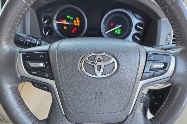 2019 Toyota LandCruiser VDJ200R VX SUV Image 21