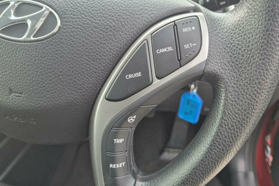 2013 Hyundai i30 GD2 Active Hatch Image 13