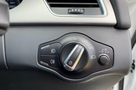 2011 Audi A4 B8 8K  Sedan