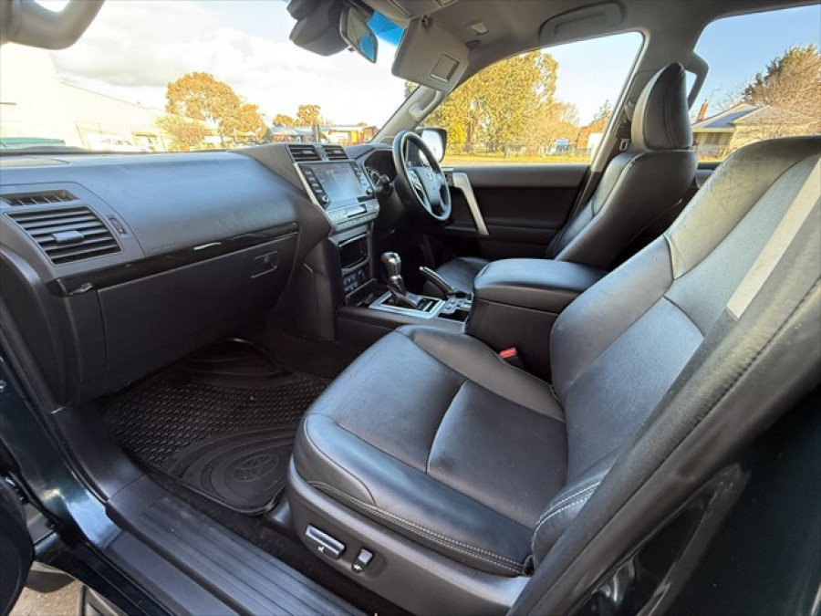 2023 Toyota LandCruiser Prado GDJ150R GXL SUV Image 15