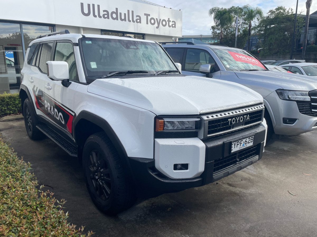 Demo 2024 Toyota LandCruiser Prado GXL #12043875 South Nowra, NSW