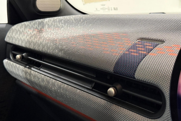 2025 MINI Cooper F65 S Favoured Hatch