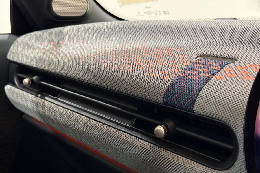2025 MINI Cooper F65 S Favoured Hatch