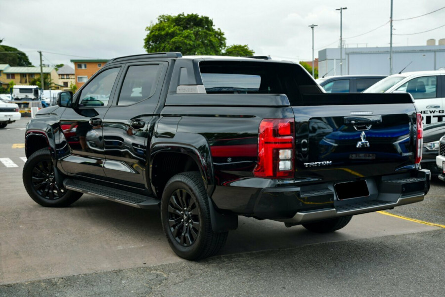 2026 Mitsubishi Triton MV GSR Ute Image 2