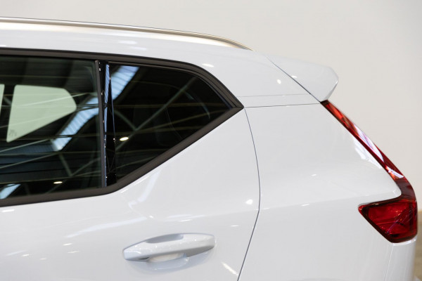 2025 MY26 Volvo XC40 XZ Plus B4 SUV Image 19