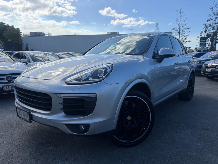 2016 MY17 Porsche Cayenne 92A Platinum Edition SUV Image 1