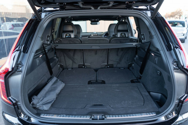 2026 Volvo XC90 L Series Black Edition SUV Image 24