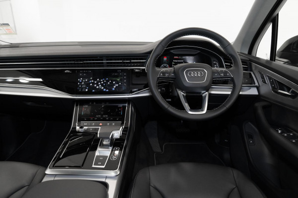 2025 Audi Q7 4M 45 TDI SUV image 7