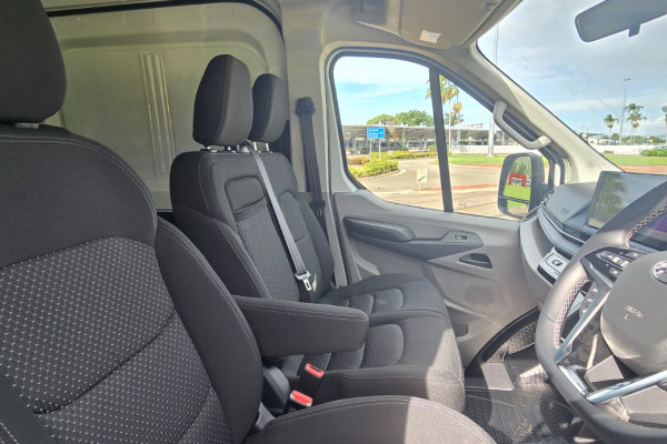 2025 LDV Deliver 9  Mid Roof LWB Van Image 15