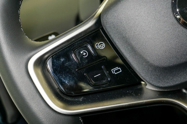 2025 Volvo EX30  Single Motor Extended Range Plus SUV Image 11