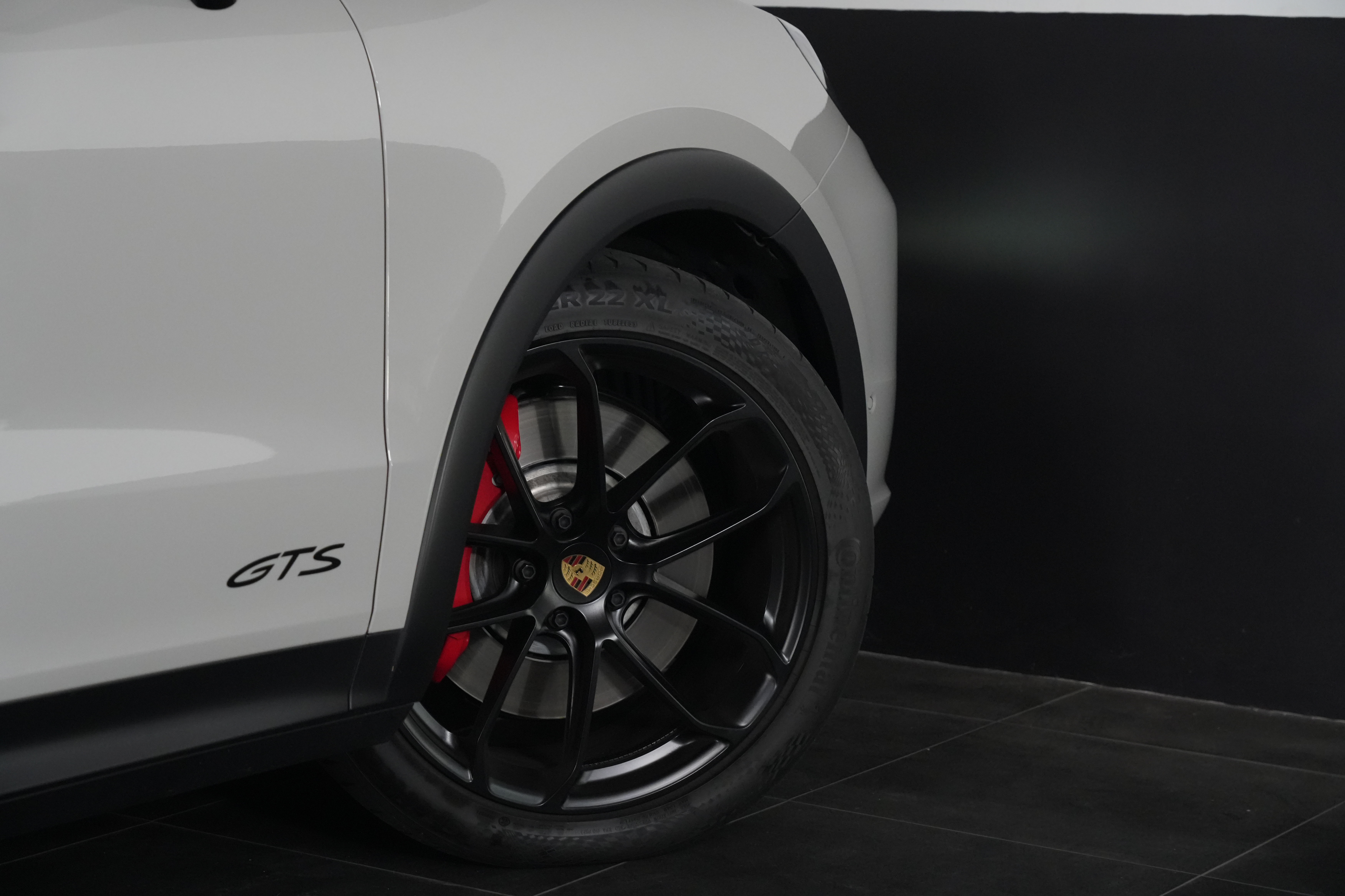 2024 Porsche Cayenne GTS Coupe Image 23