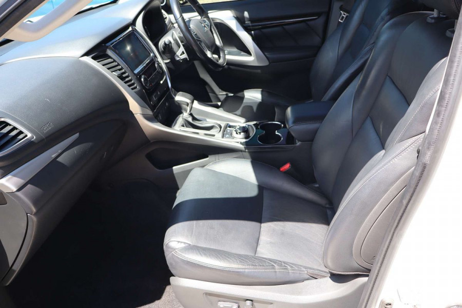 2017 Mitsubishi Pajero Sport QE Exceed SUV Image 14