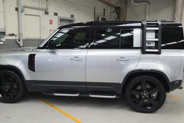 2020 Land Rover Defender L663 HSE SUV Image 7