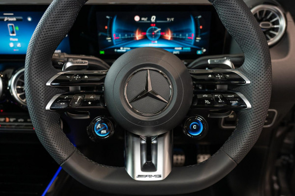 2026 Mercedes-Benz GLA-Class H247 GLA35 AMG SUV image 11