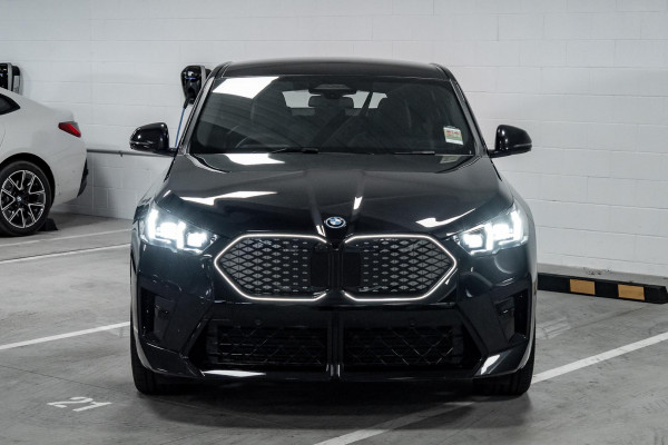 2024 BMW iX2 U10 eDrive20 M Sport SUV image 4