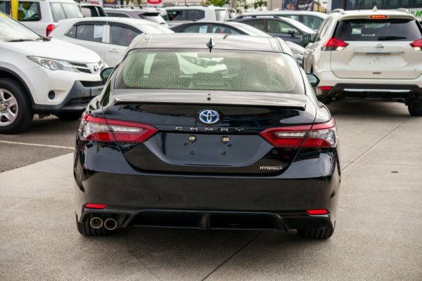 2021 Toyota Camry AXVH70R SX Sedan Image 3
