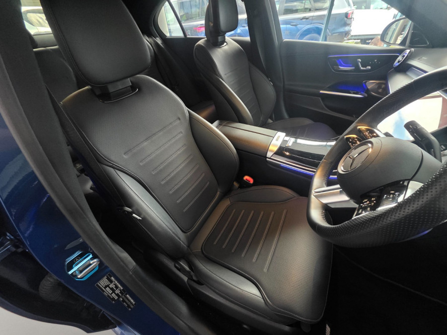 2024 Mercedes-Benz C-Class W206 C200 Night Edition Sedan Image 18