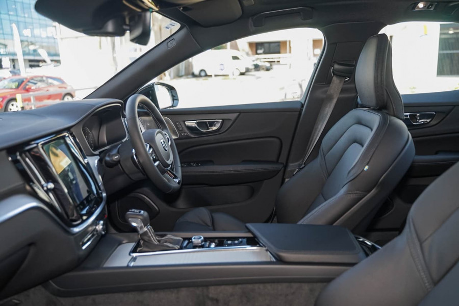 2019 MY20 Volvo S60 Z Series T5 R-Design Sedan Image 6
