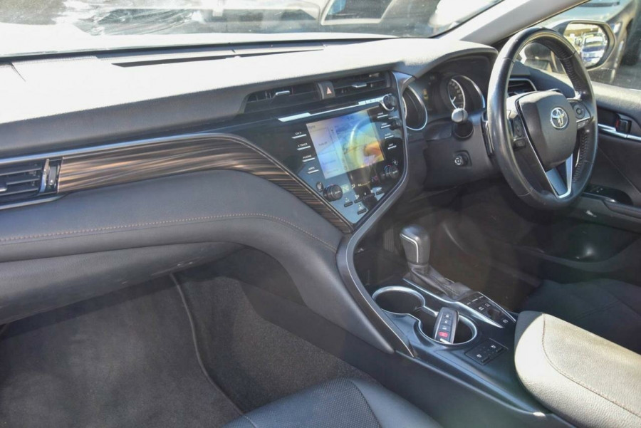 2020 Toyota Camry AXVH71R SL Sedan Image 14