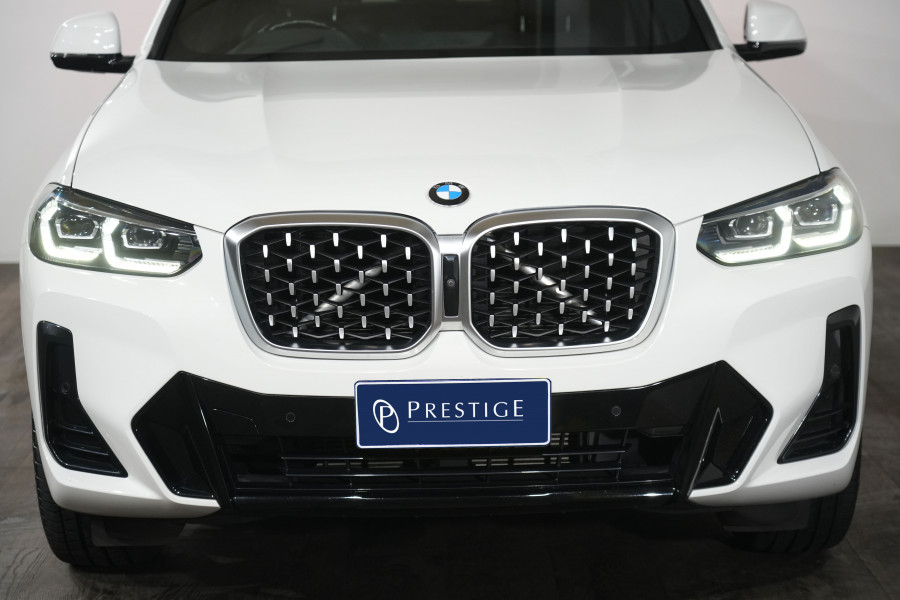 2022 BMW X4 xDrive30i M Sport SUV Image 3