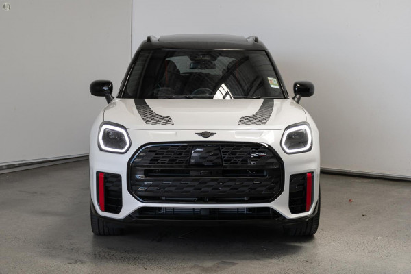 2025 MINI Countryman U25 JCW Favoured SUV image 3