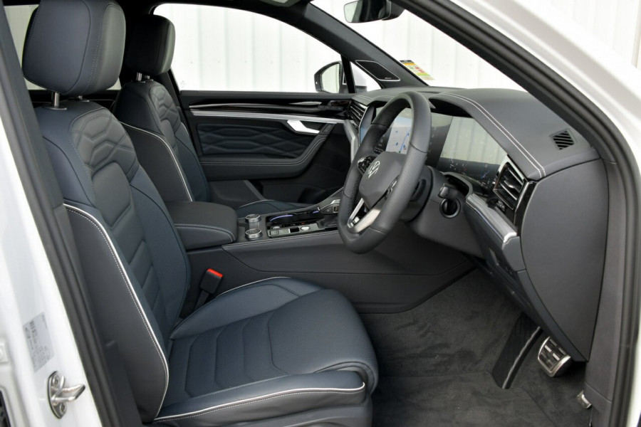 2024 Volkswagen Touareg RC 210TDI R-Line SUV Image 6